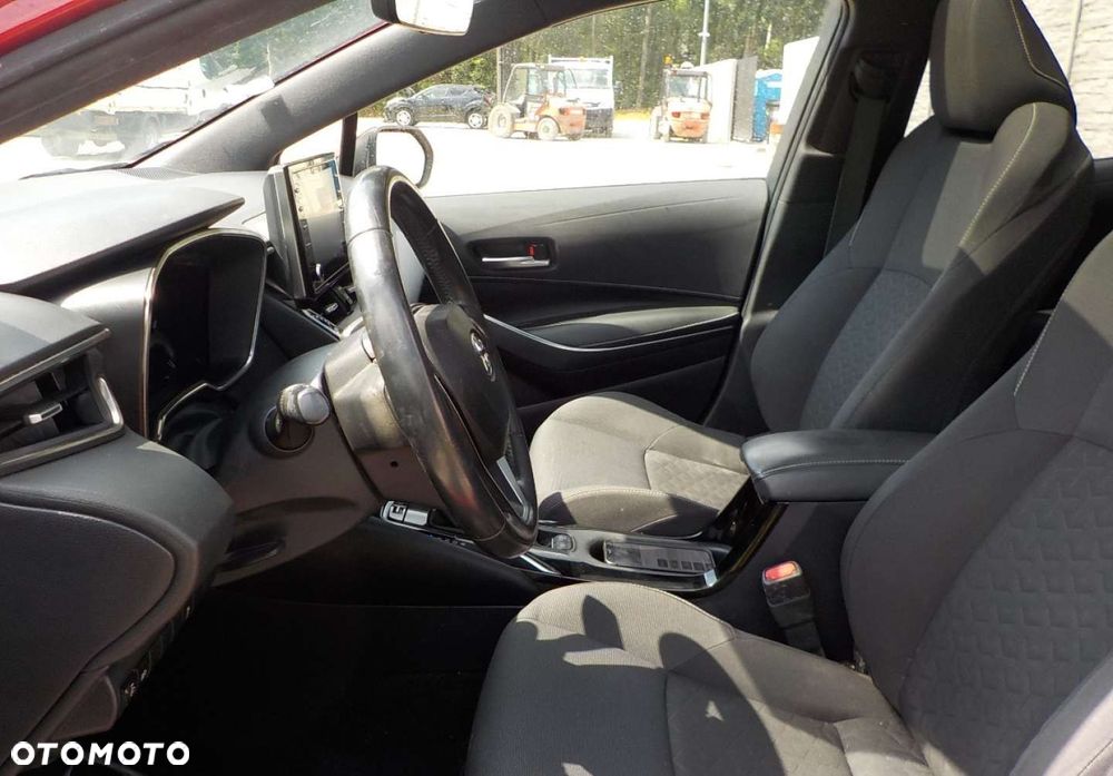 Toyota Corolla - 21