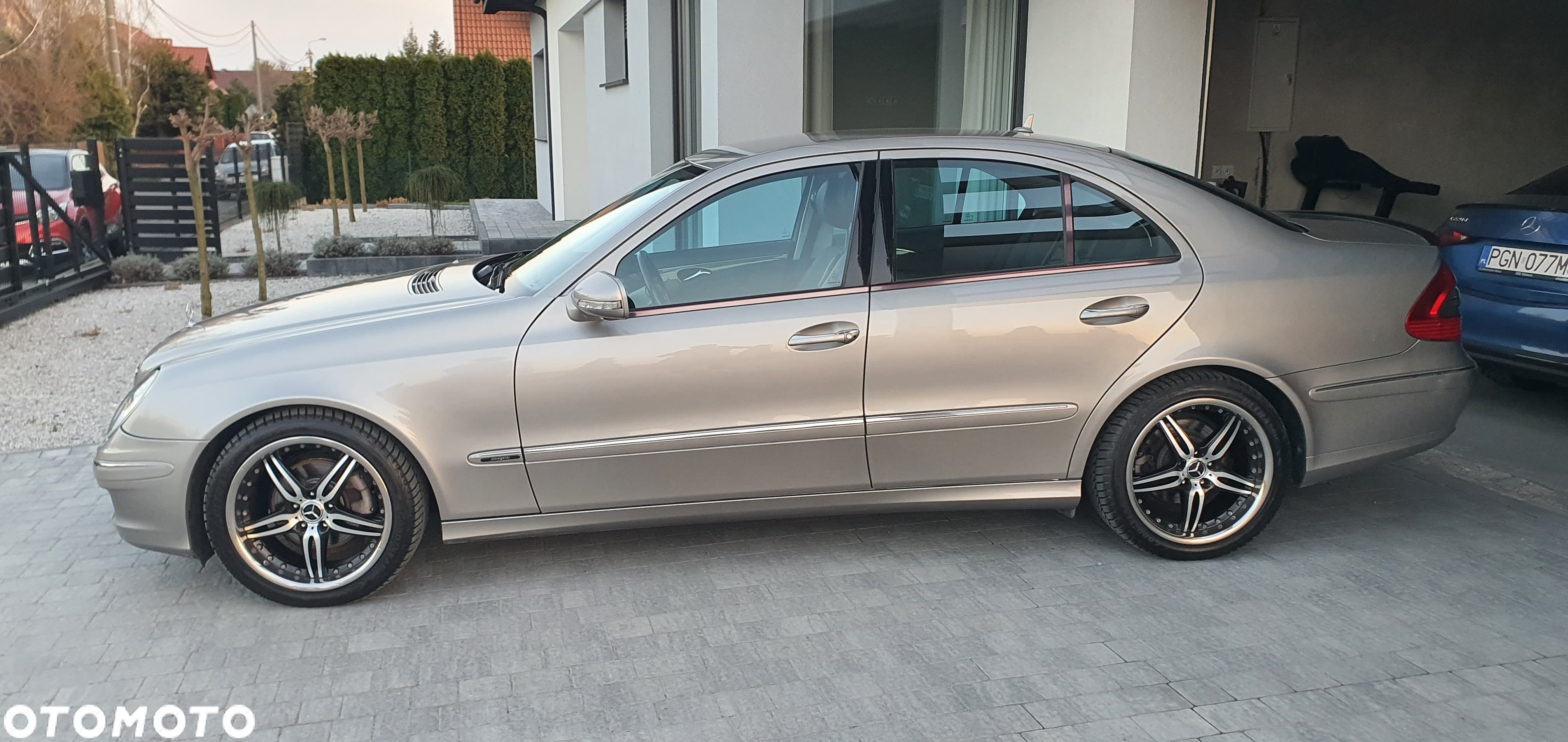 Mercedes-Benz Klasa E - 13