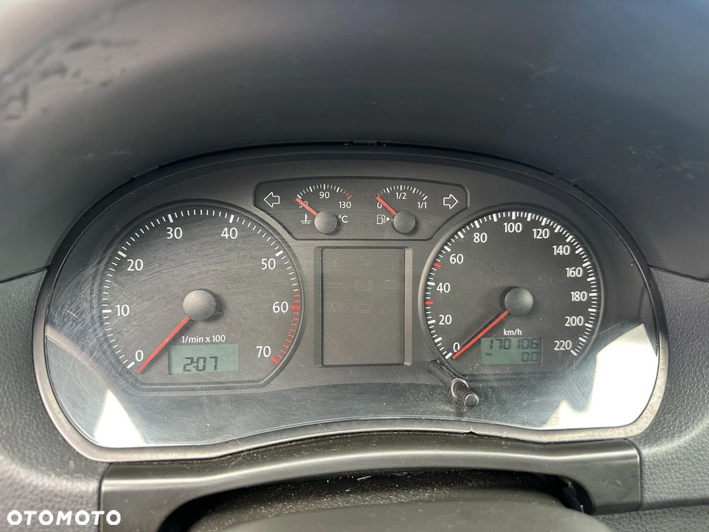 Volkswagen Polo - 9