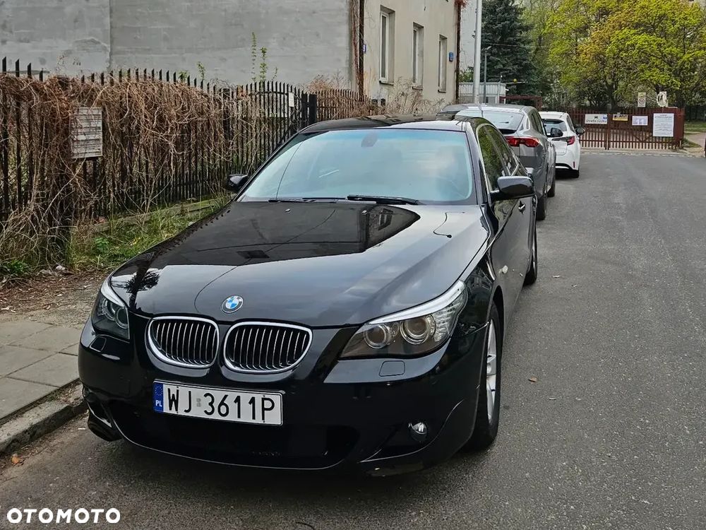 BMW Seria 5 523i - 7