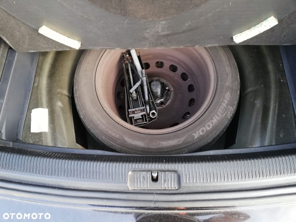 Volkswagen Golf 2.0 TDI DPF Trendline - 15