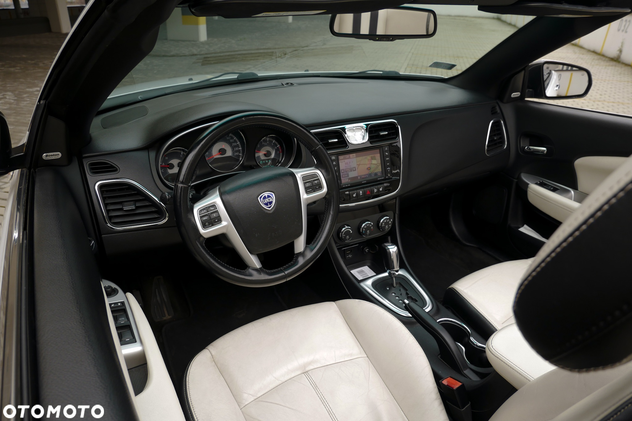 Chrysler 200 - 18