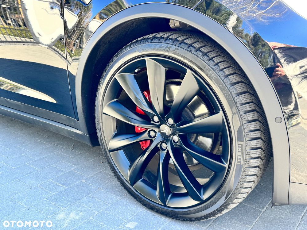 Tesla Model X Performance - 11