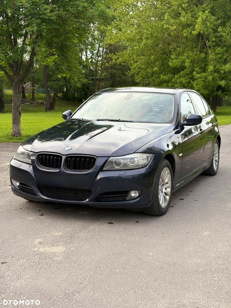 BMW Seria 3 318d - 1