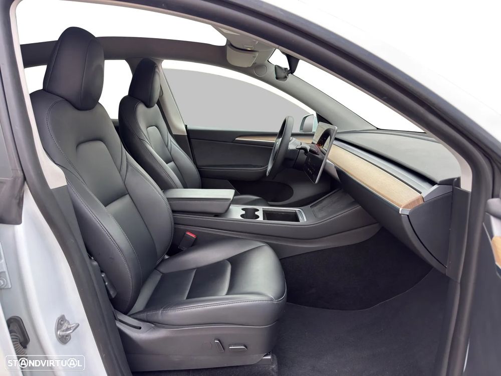 Tesla Model Y Long Range Tração Integral - 15