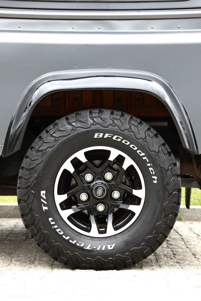 Land Rover Defender 90 2.2 TD4 E - 10