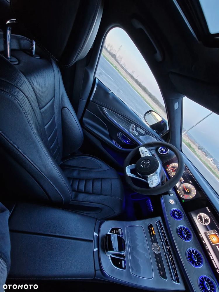 Mercedes-Benz CLS - 22