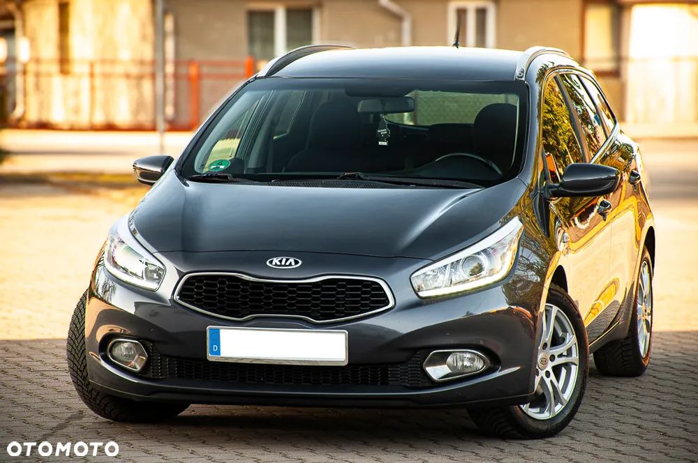 Kia Ceed - 9