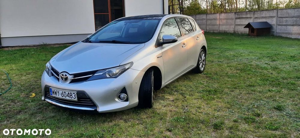 Toyota Auris 1.8 HSD Luna - 2