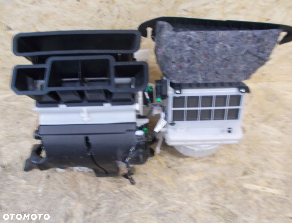 NAGRZEWNICA DESKI MITSUBISHI OUTLANDER - 1