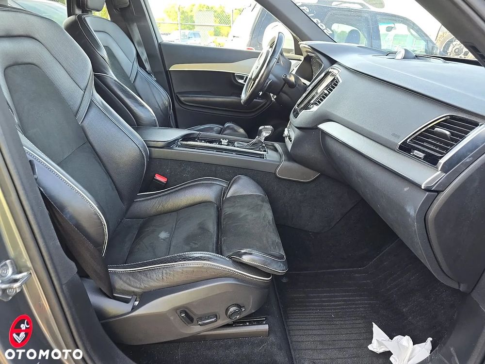 Volvo XC 90 - 17