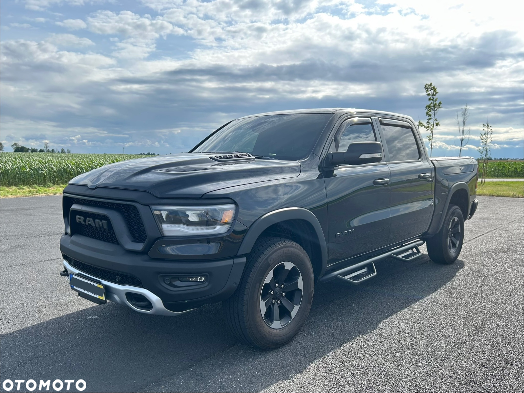 Dodge RAM 1500 5.7 4x4 - 17