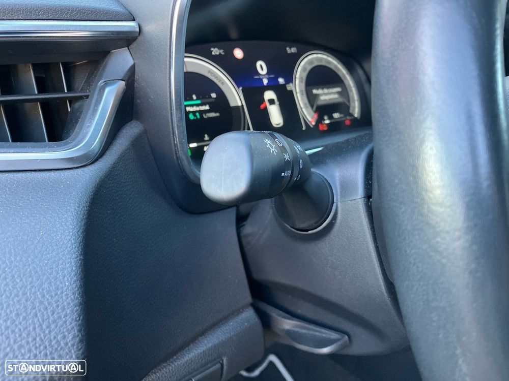 Toyota Corolla Touring Sports 1.8 Hybrid Comfort Plus - 29