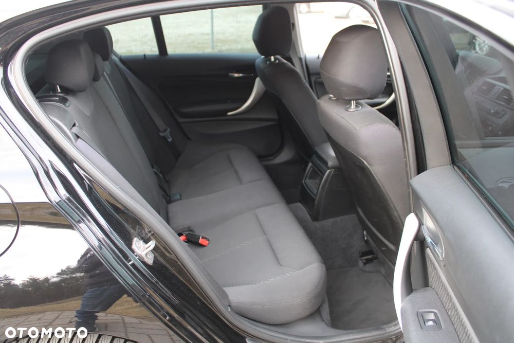 BMW Seria 1 - 27