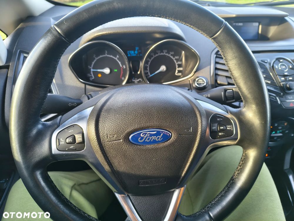 Ford EcoSport 1.5 TDCi TITANIUM - 9