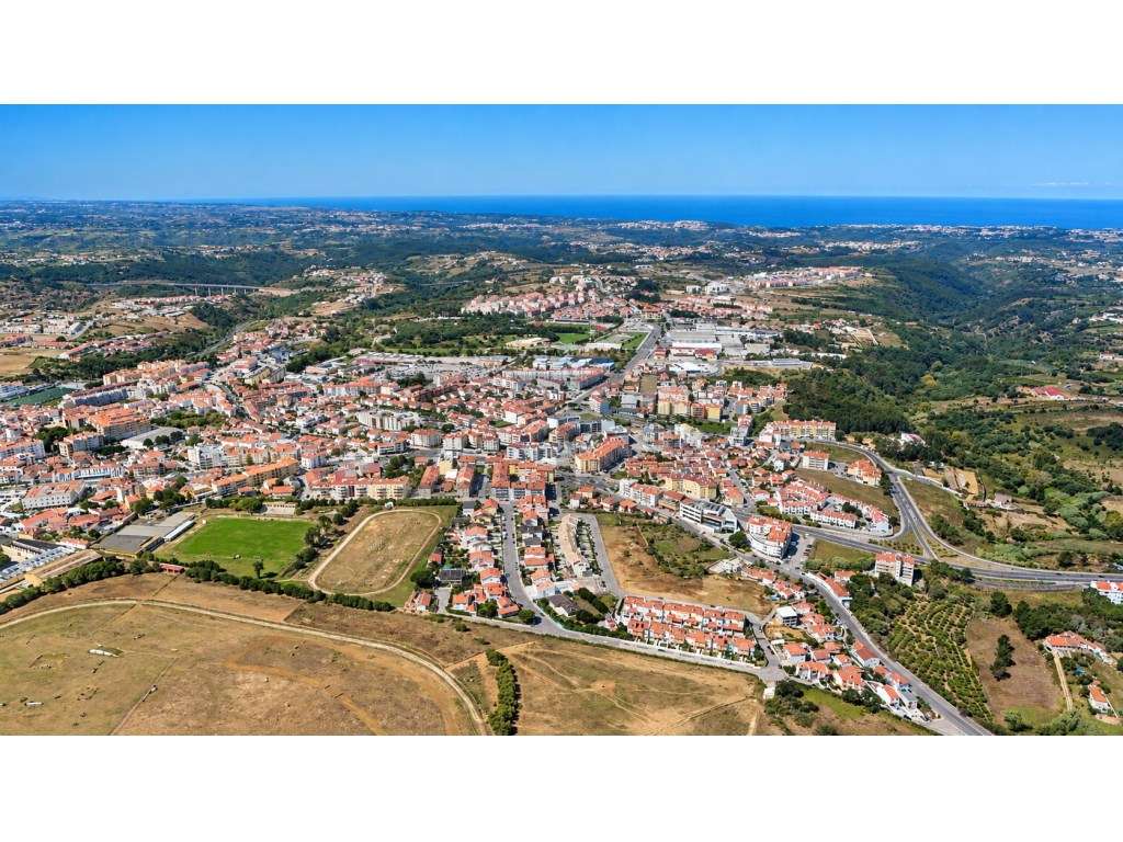 Moradia T4 com 2338 m2 de Terreno para Venda Junto ao Palácio Nacio... - Grande imagem: 5/60
