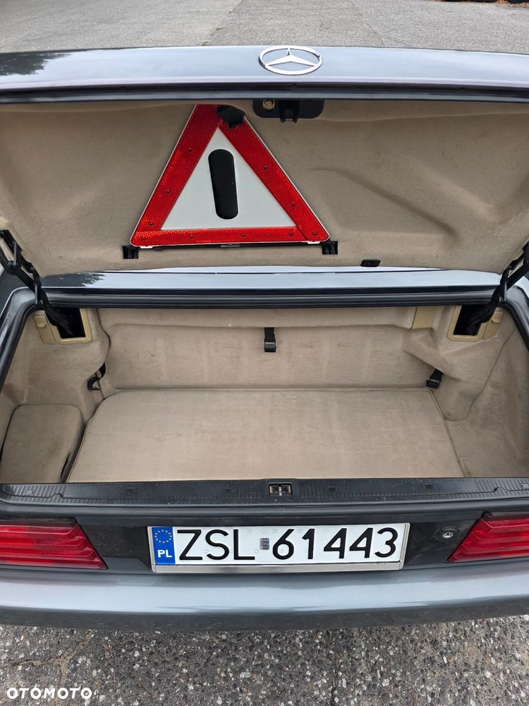 Mercedes-Benz SL - 21