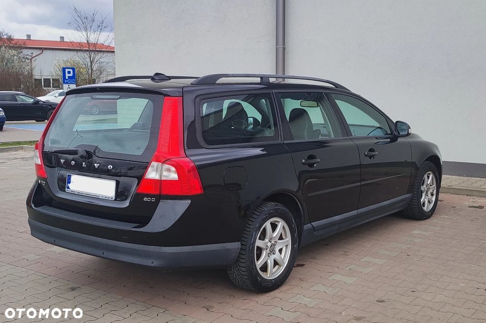 Volvo V70 2.0D Momentum - 4