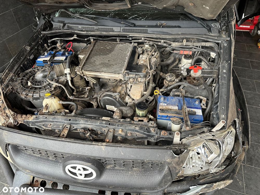 Toyota Hilux 3.0 D-4D Sol - 3
