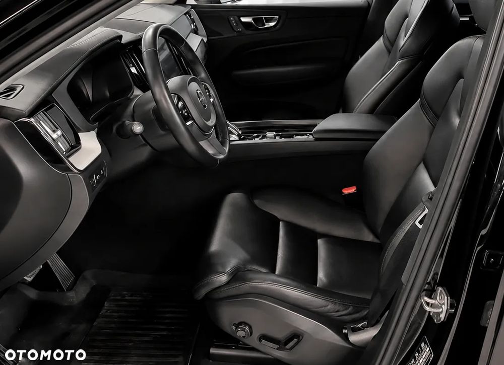 Volvo XC 60 T8 AWD Plug-In Hybrid Inscription - 8
