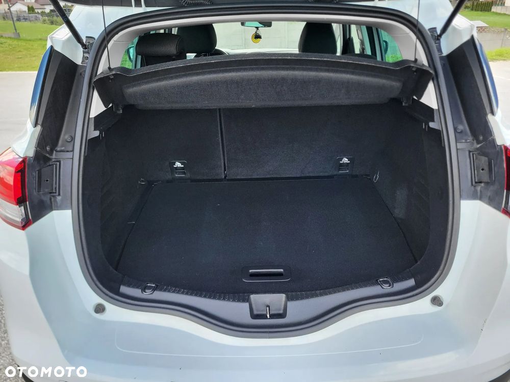 Renault Scenic - 25