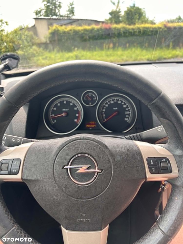 Opel Astra 1.6 - 16