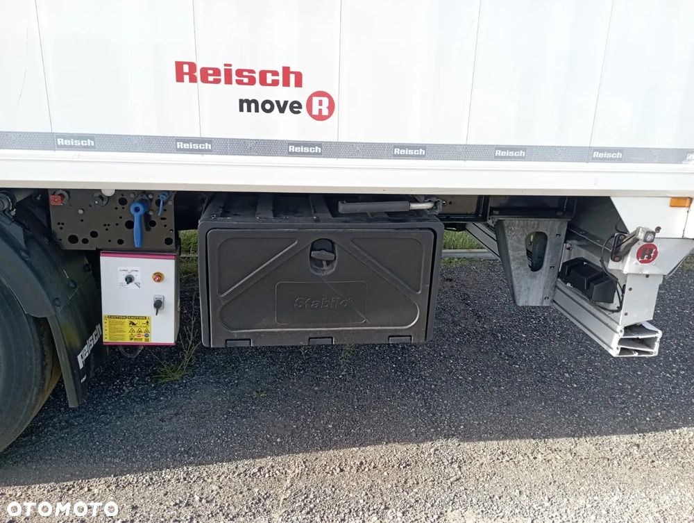Reisch 3x Ruchoma podłoga 2 - 2022 , 1-2023 - 4