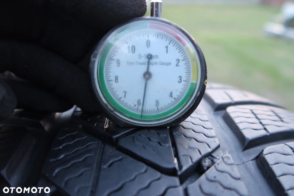 255/35r19 - 225/40r19 Pireli sottozero 3 RSC - 6