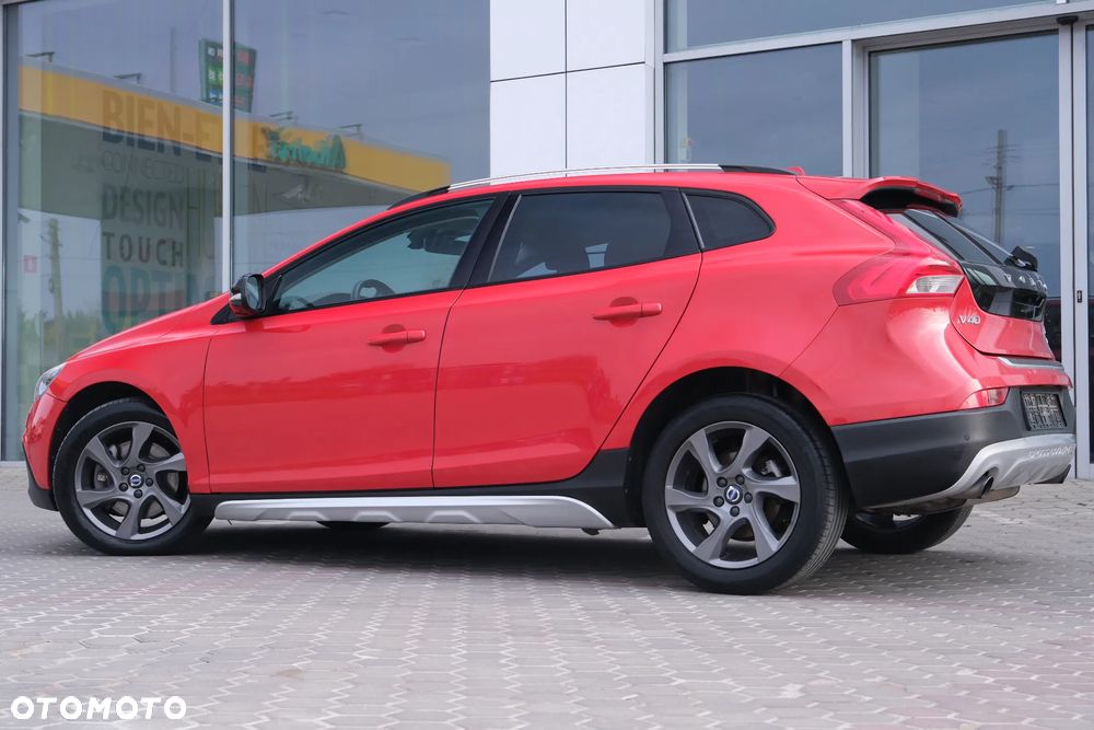 Volvo V40 Cross Country T4 AWD Drive-E Momentum - 8