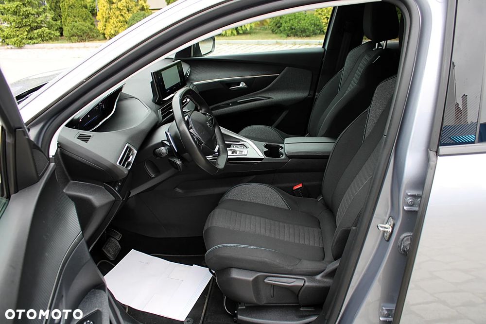 Peugeot 3008 - 16