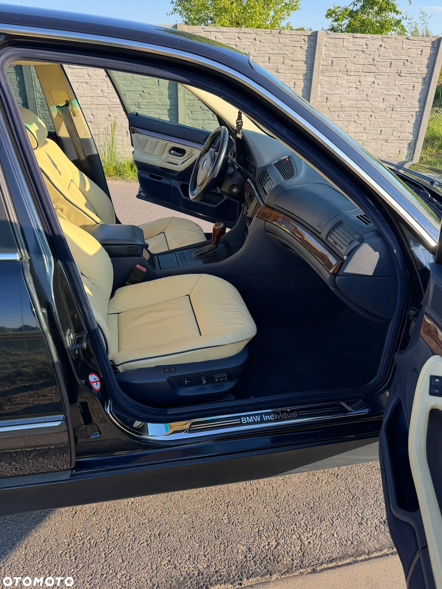 BMW Seria 7 735i - 10
