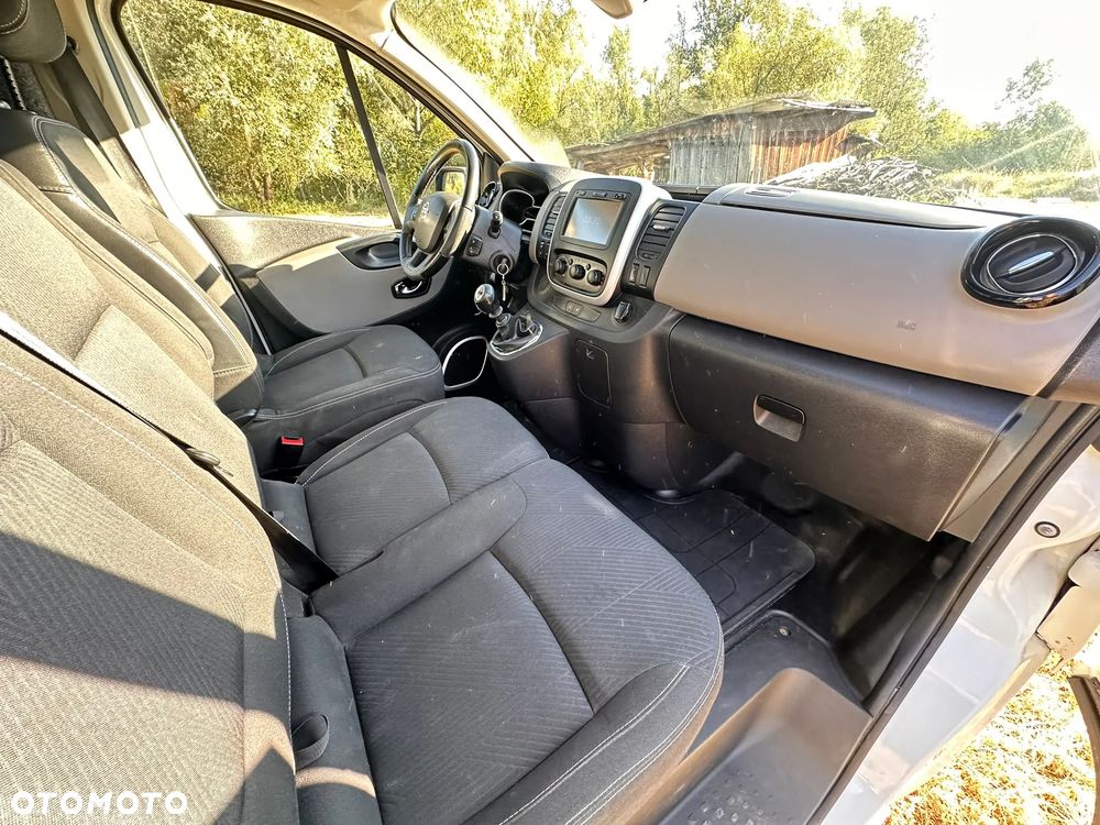 Nissan Nv300 LONG L2H1 jak Trafic, Vivaro 1.6 diesel dCi 125manual 2018 rok WEBASTO, KAMERA COFANIA, CZUJNIKI PARKOWANIA, NIEWIELKI PRZEBIEG! - 27
