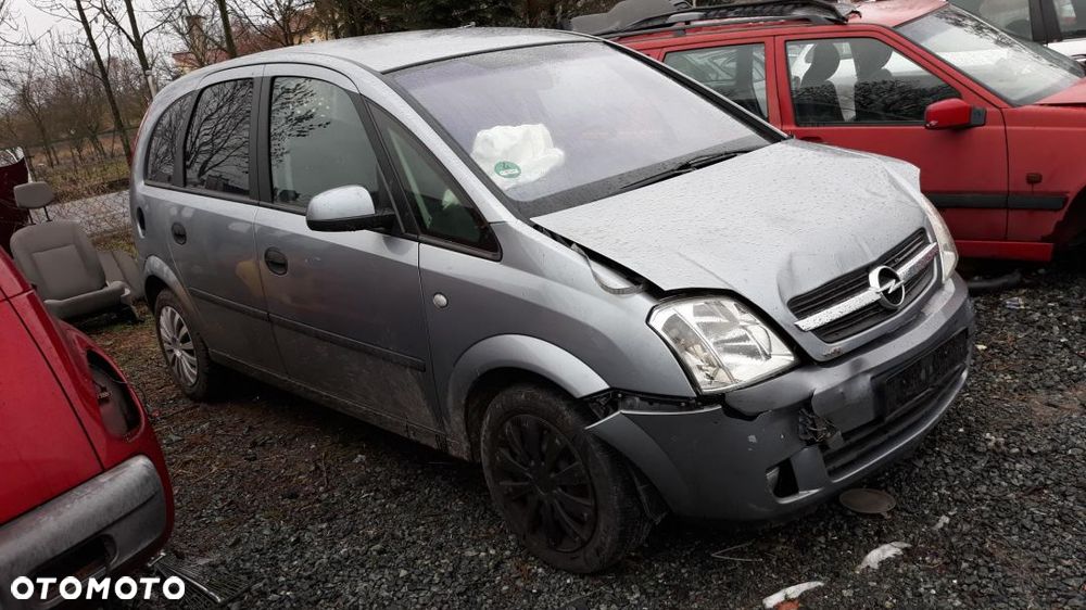 Części Opel Meriva benzyna  hatchback 5-drzwi - 2