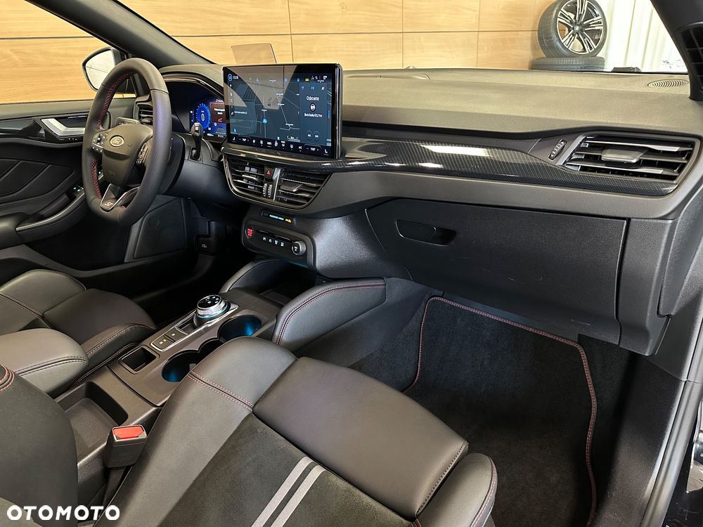 Ford Focus 2.3 EcoBoost ST X - 9