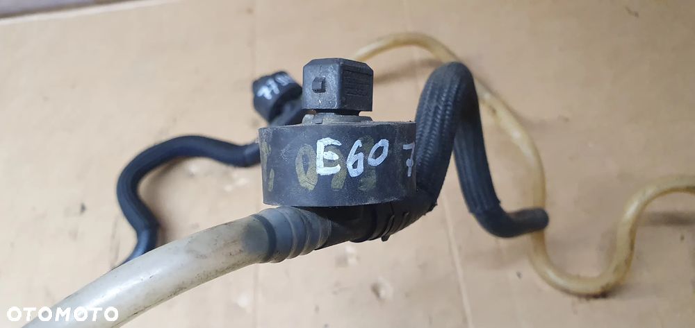 Przewód wąż paliwa czujnik BMW 5 E60 7799972 - 10