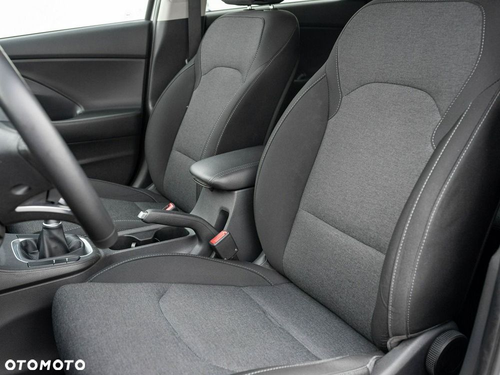 Hyundai i30 1.5 DPI Comfort - 11