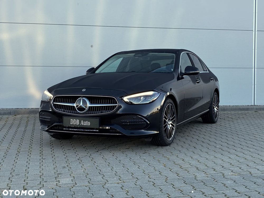 Mercedes-Benz C-Class 2026 photo 2