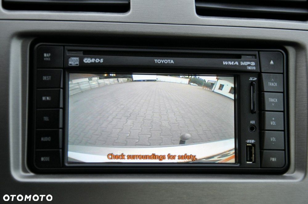 Toyota Avensis 1.8 Sol plus NAVI - 18