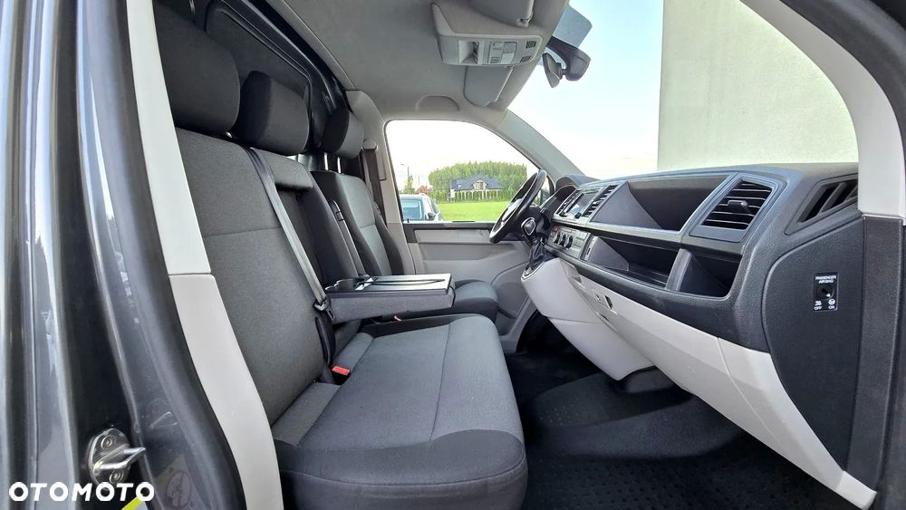 Volkswagen Transporter - 23