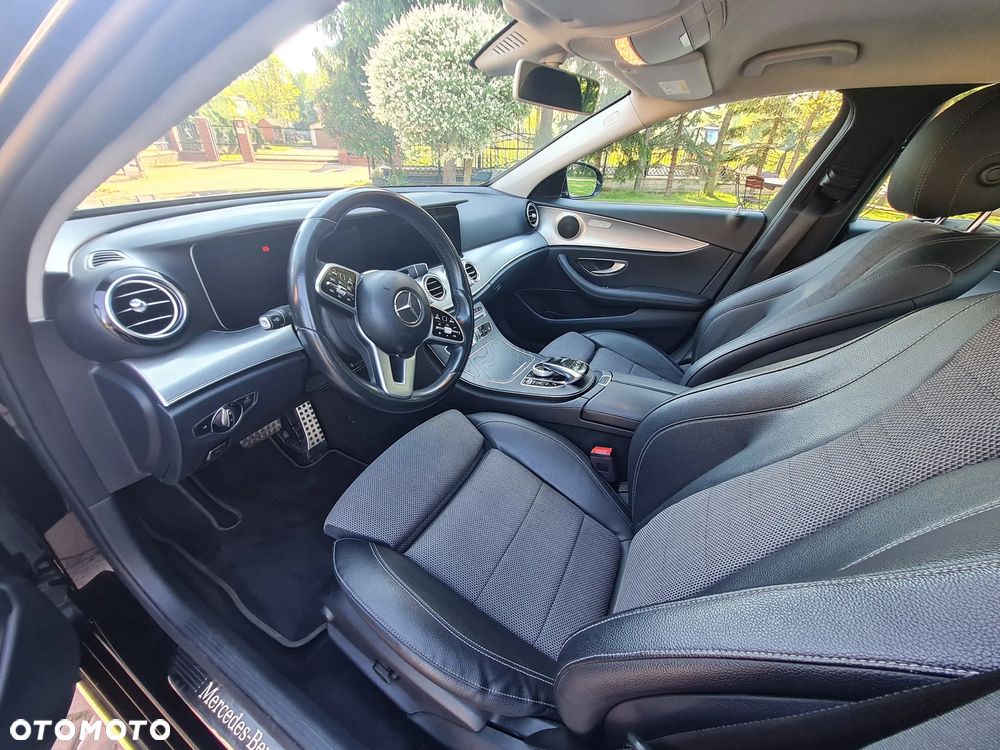 Mercedes-Benz Klasa E 300 de 9G-TRONIC - 10