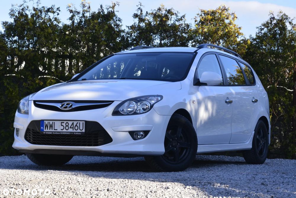 Hyundai i30 1.6 CRDi Comfort EU5 - 4