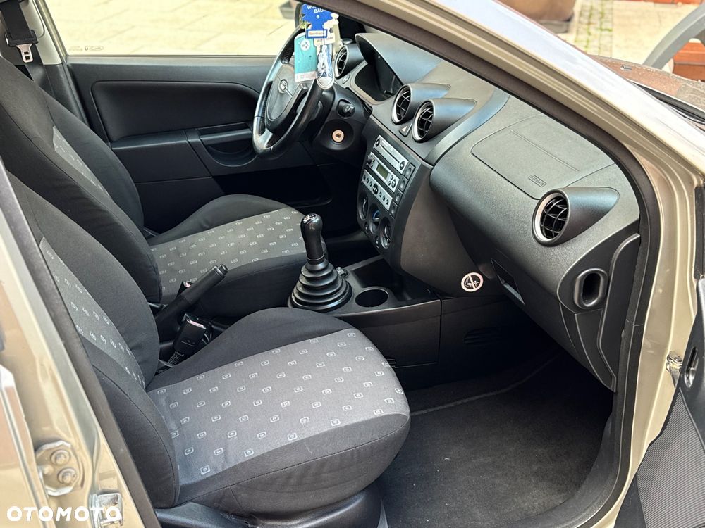 Ford Fiesta 1.3 Gold X - 11