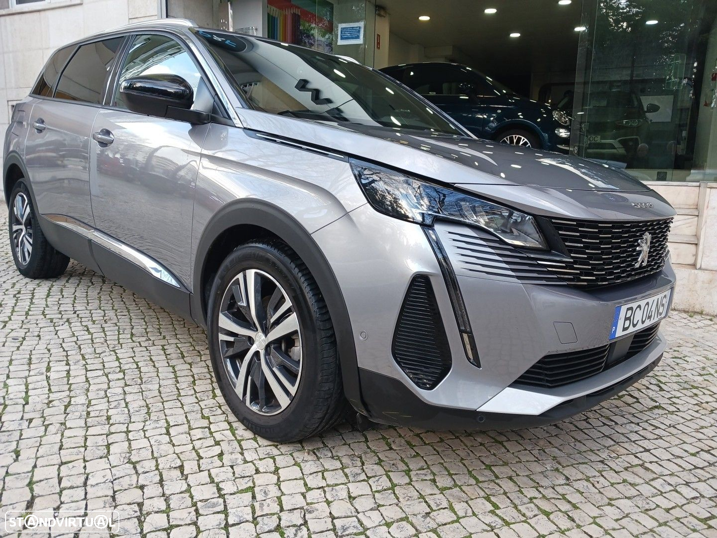Peugeot 5008 1.5 BlueHDi Allure Pack EAT8 - 4