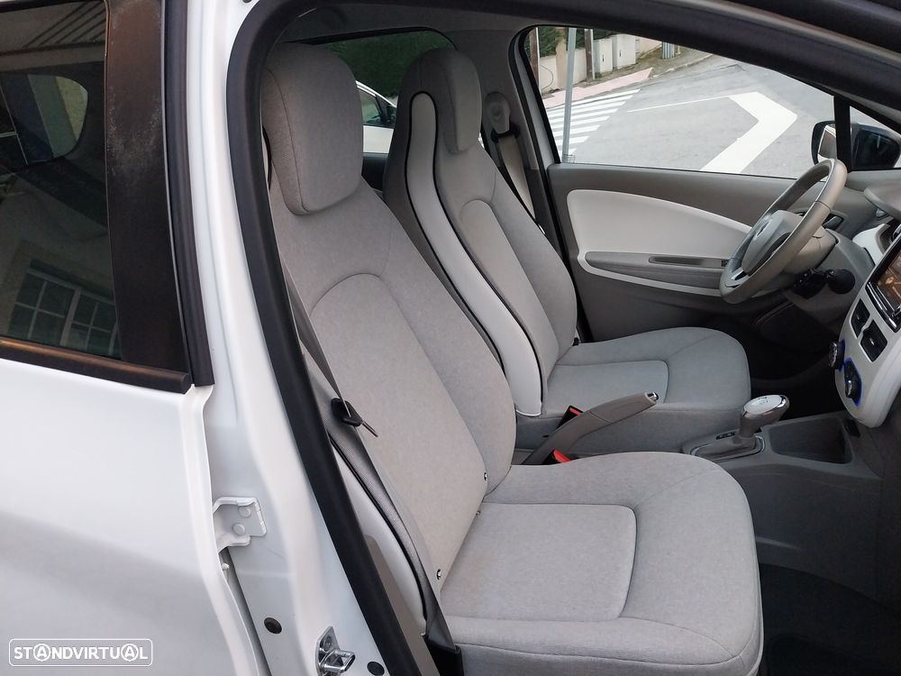 Renault Zoe (s/ Bateria) 41 kwh Intens - 6