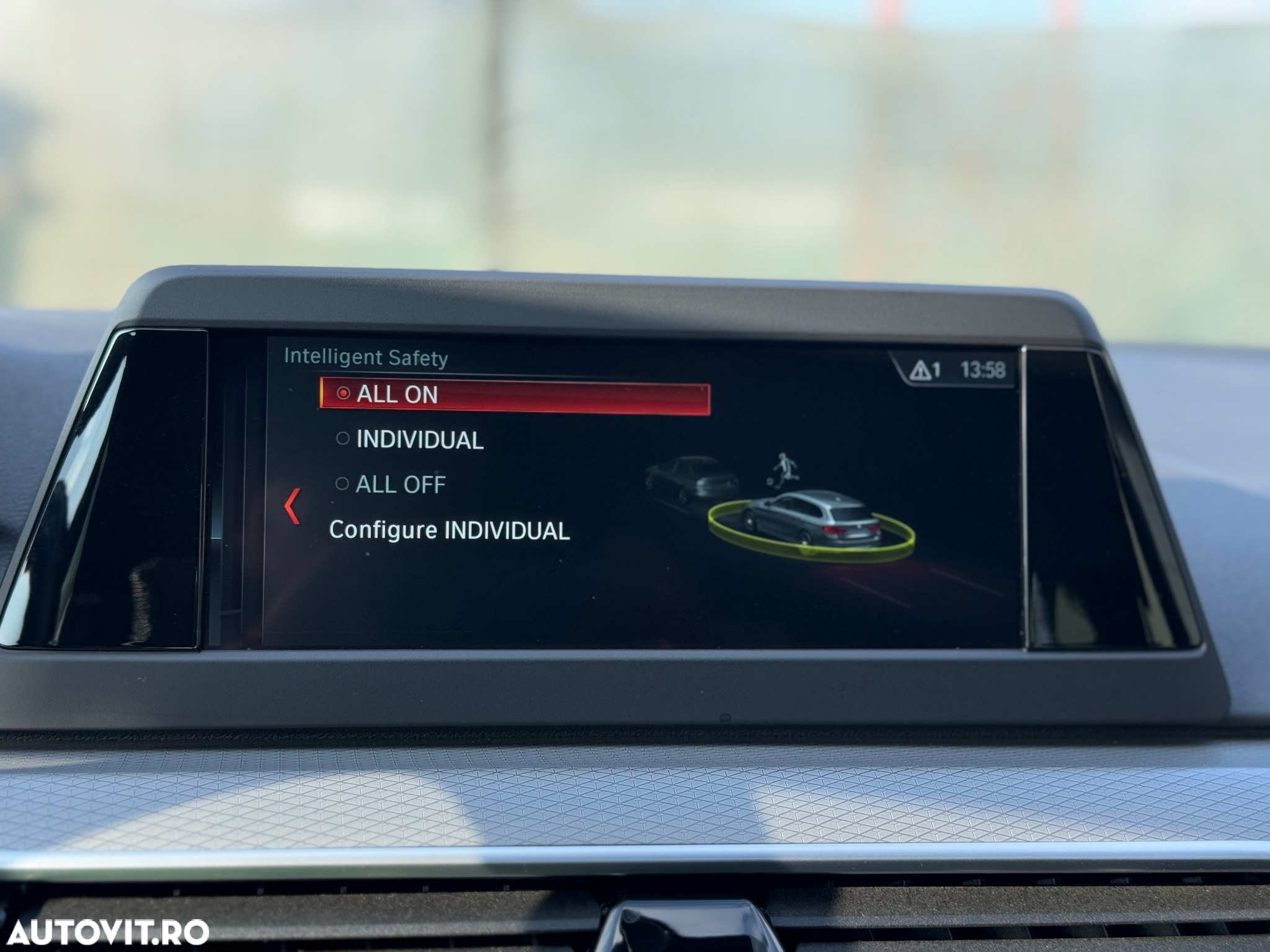 BMW Seria 5 520d xDrive Touring Aut. M Sport Edition - 13