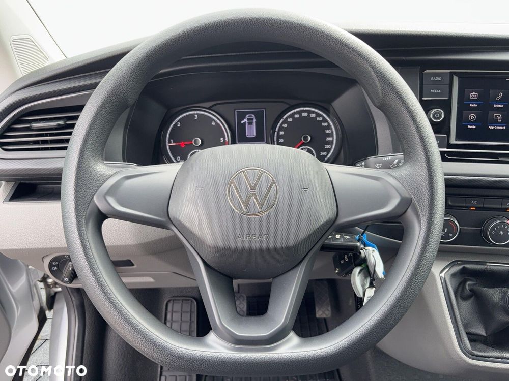 Volkswagen Transporter - 13