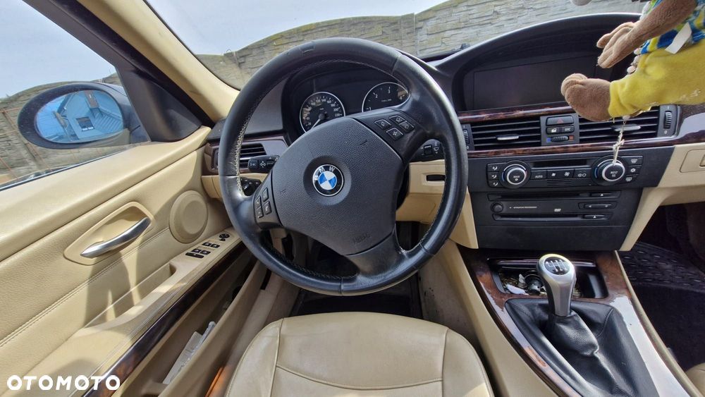 BMW Seria 3 325d DPF - 6