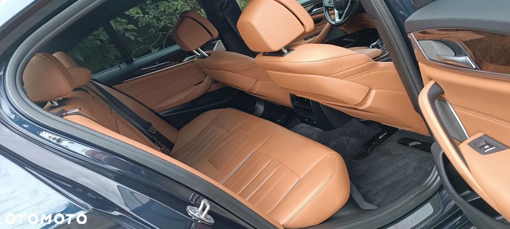 BMW Seria 5 530e iPerformance Luxury Line - 24