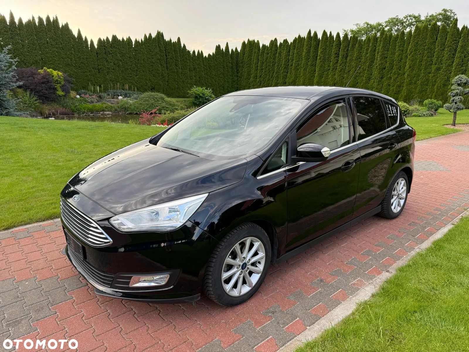 Ford C-MAX 1.5 TDCi Start-Stop-System Titanium - 1