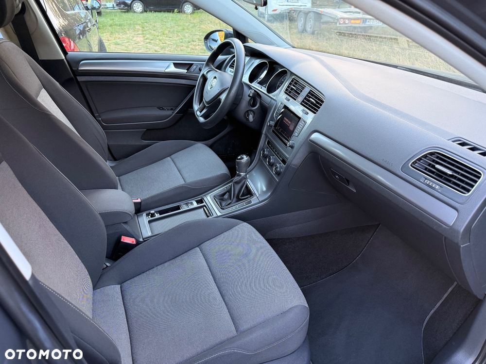 Volkswagen Golf 1.6 TDI BlueMotion Technology Trendline - 19